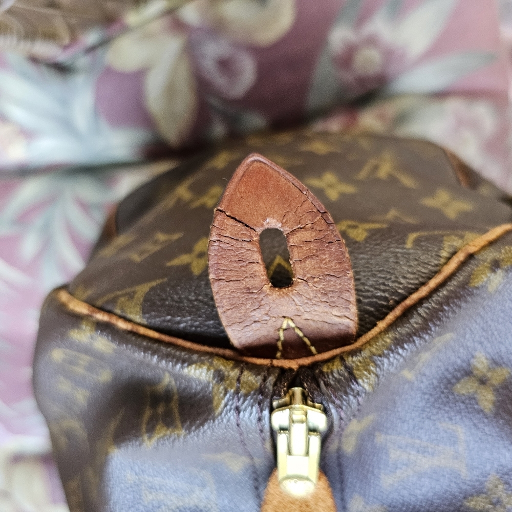 Lv bag - Picture 14 of 16